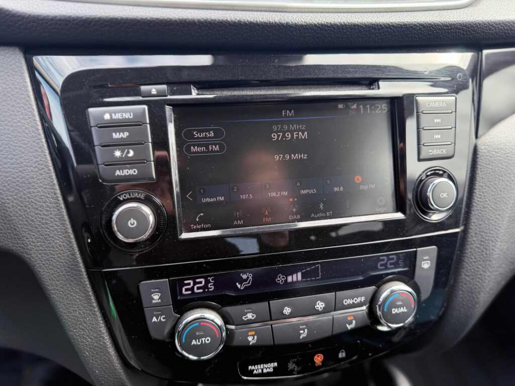 Nissan Qashqai AT N-Connecta, 1332 CC, 156 CP, SJNFFAJ11U2857449 - foto 11