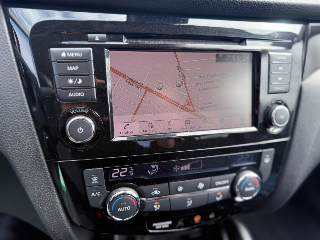 Nissan Qashqai AT N-Connecta, 1332 CC, 156 CP, SJNFFAJ11U2857449 - foto 12