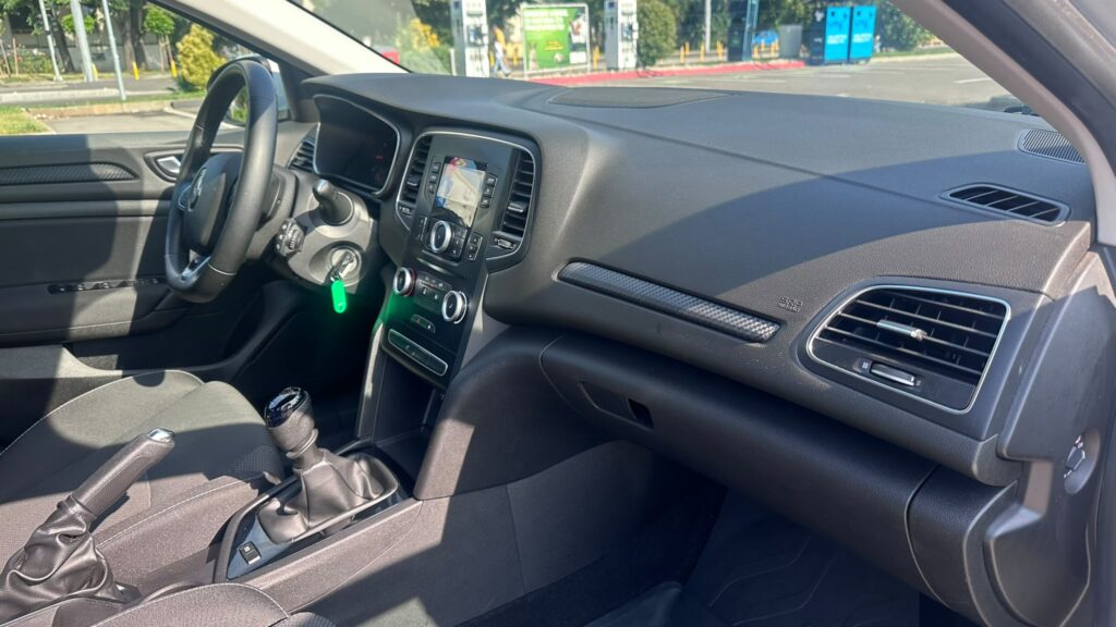 Renault Megane Authentique, 1.3 TCE, 140 CP, VF1RFB00770172181 - foto 20