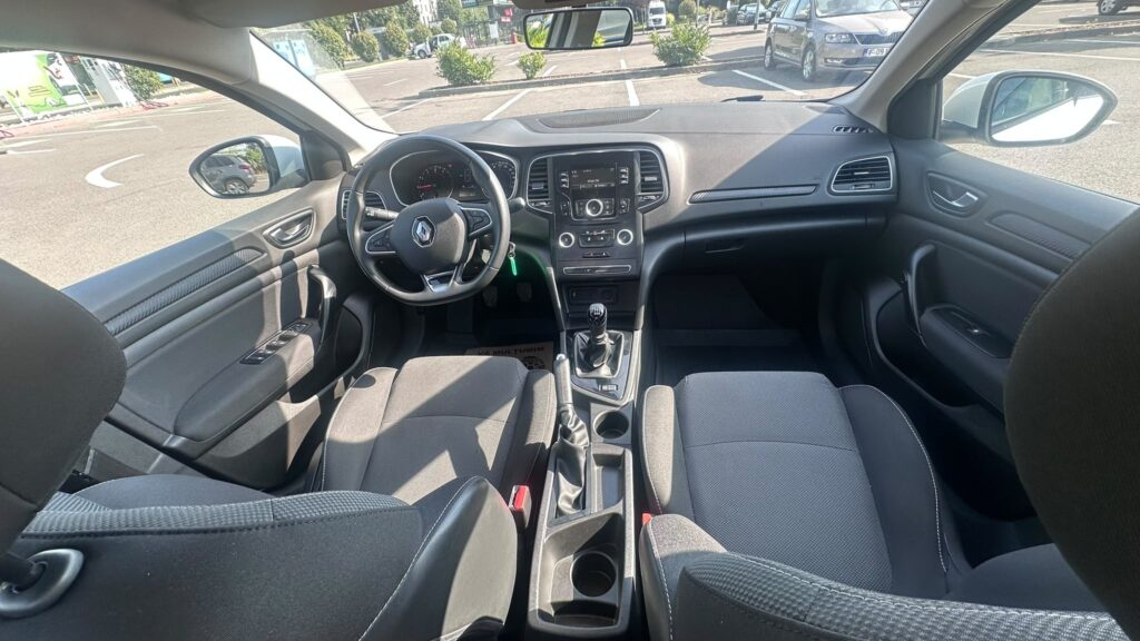 Renault Megane Authentique, 1.3 TCE, 140 CP, VF1RFB00770172181 - foto 26