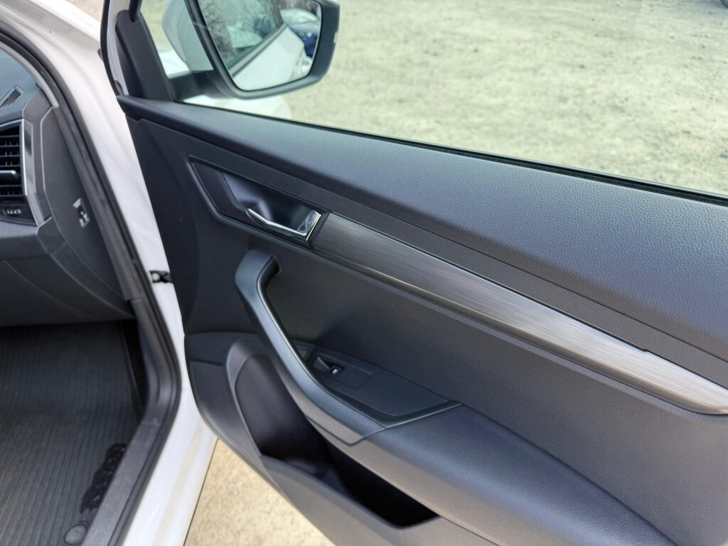 Skoda Karoq Ambition, 1.5 TSI, 150 CP, TMBJR7NU8N5035684 - foto 10