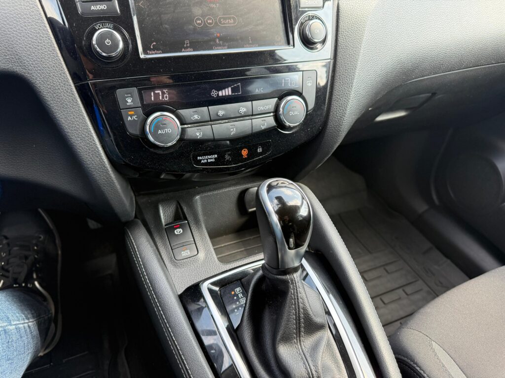 Nissan Qashqai AT Accenta +, 1332 CC, 158 CP, SJNFFAJ11U2977745 - foto 11