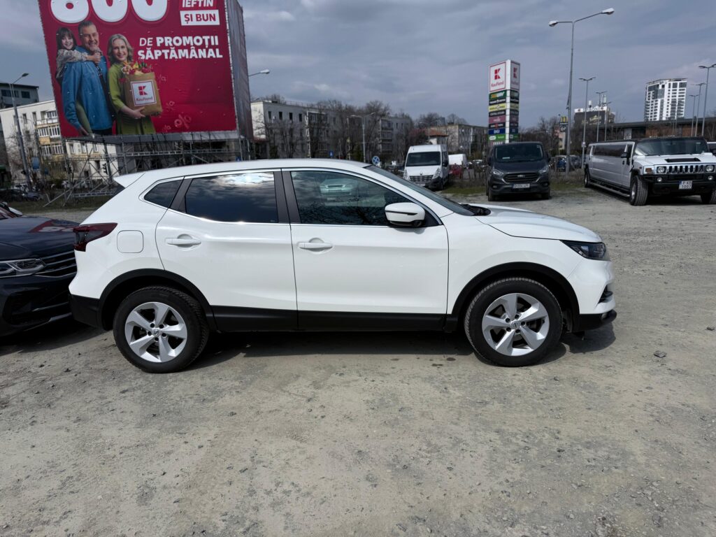 Nissan Qashqai AT Accenta +, 1332 CC, 158 CP, SJNFFAJ11U2977745 - foto 4