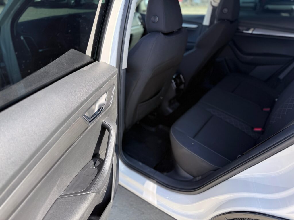 Skoda Karoq Ambition, 1.5 TSI, 150 CP, TMBJR7NU5N5041121 - foto 10