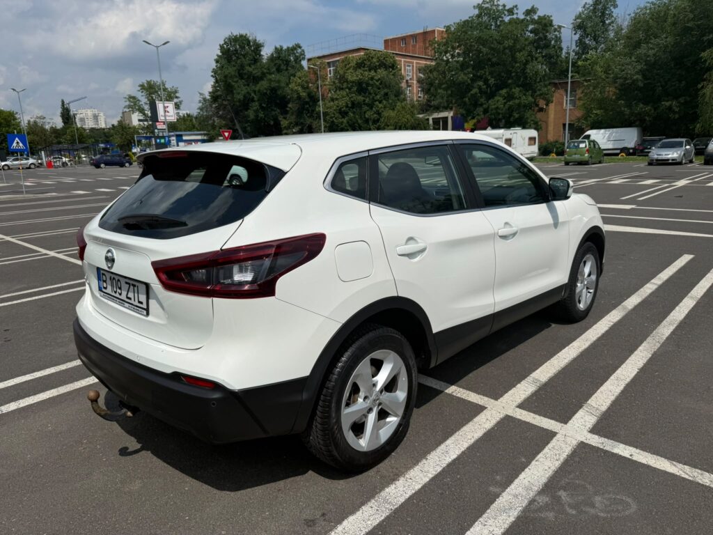 Nissan Qashqai AT Accenta +, 1.3 TCE, 158 CP, SJNFFAJ11U2951742 - foto 4
