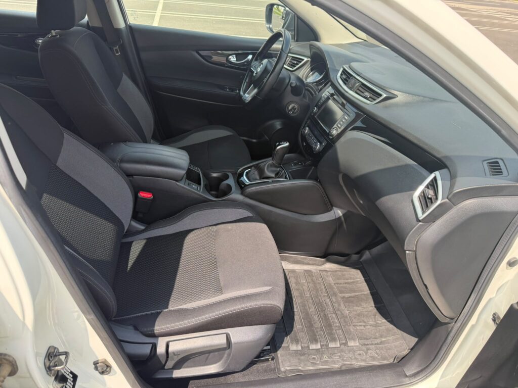 Nissan Qashqai AT Accenta +, 1.3 TCE, 158 CP, SJNFFAJ11U2951742 - foto 15