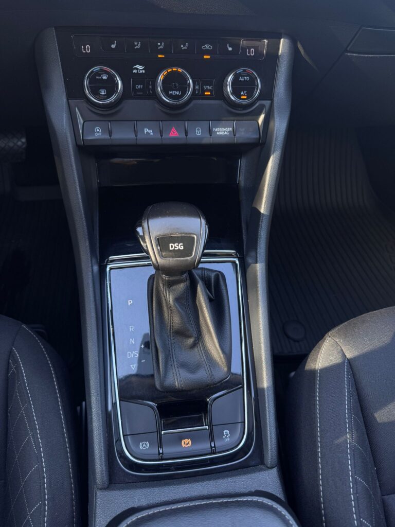 Skoda Karoq Ambition, 1.5 TSI, 150 CP, TMBJR7NU3N5024690 - foto 14