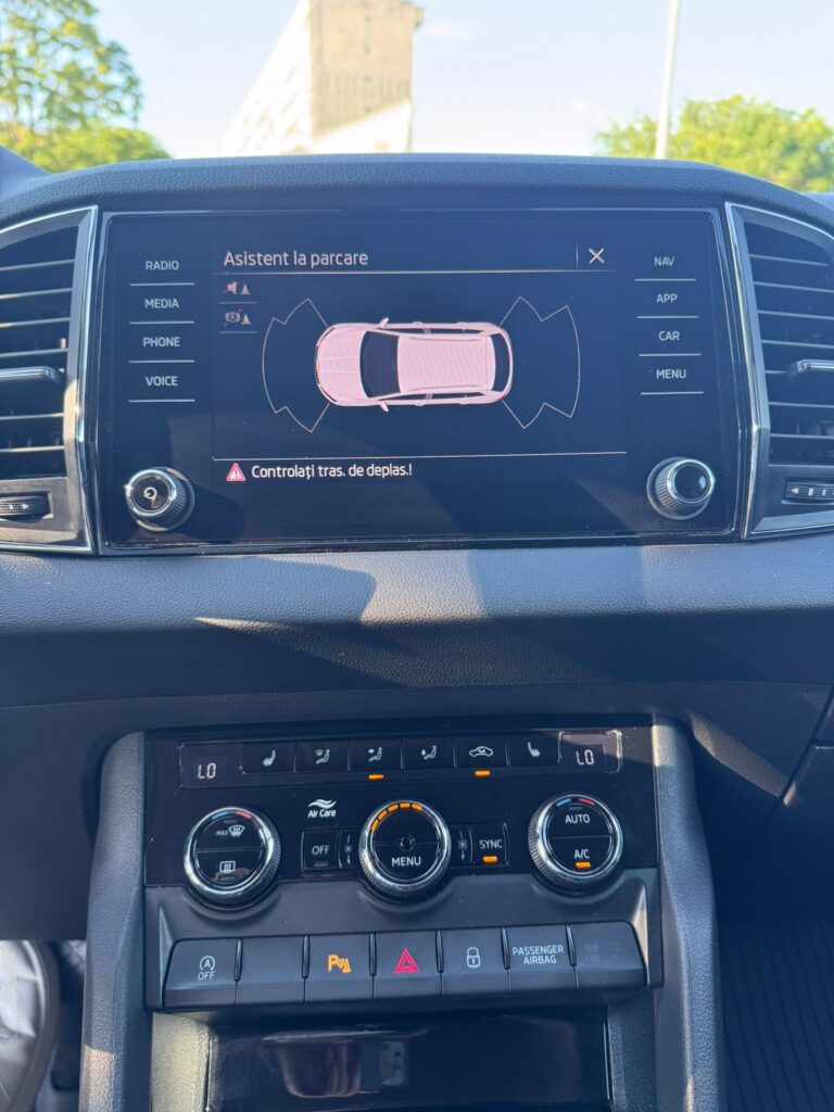 Skoda Karoq Ambition, 1.5 TSI, 150 CP, TMBJR7NU3N5024690 - foto 15